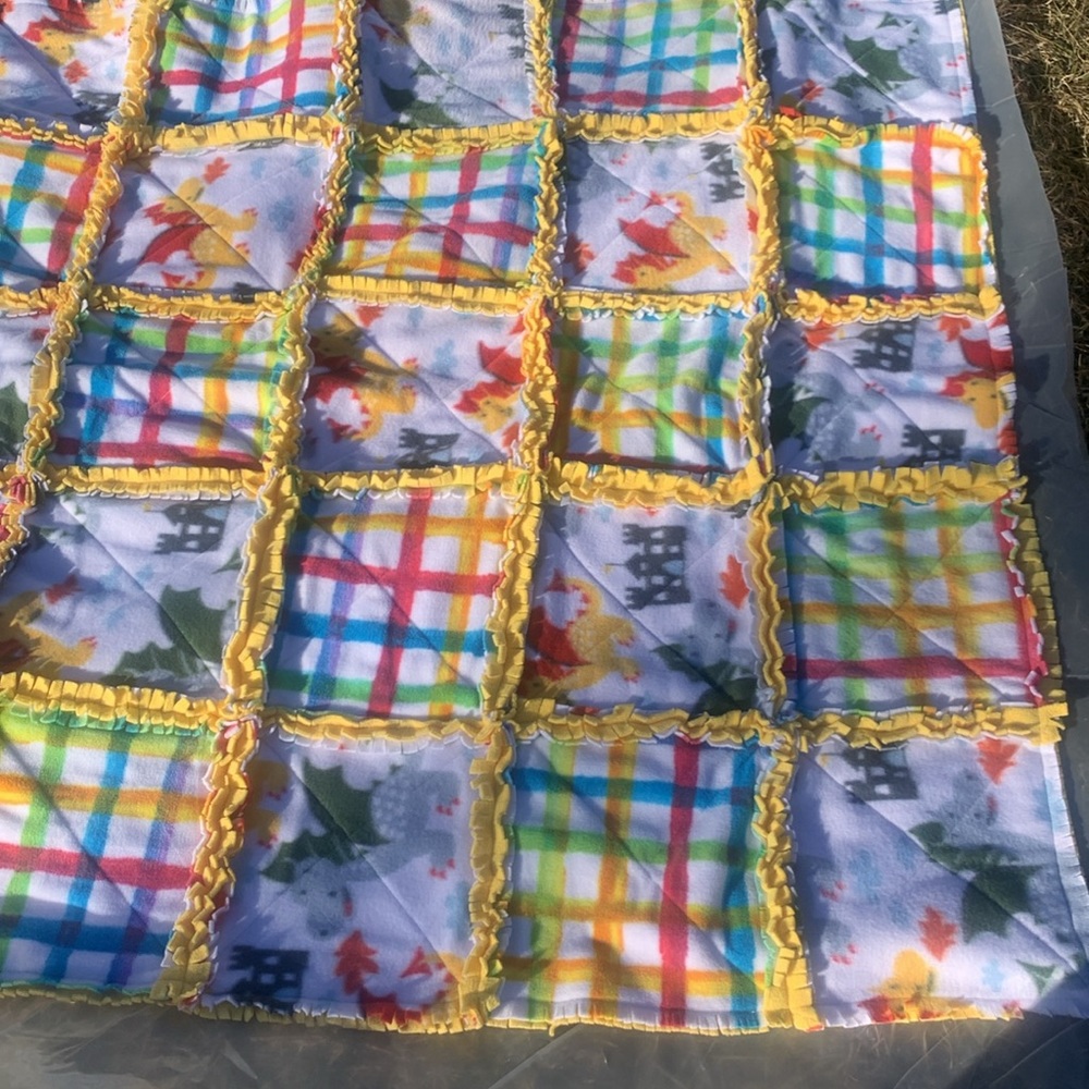 FINAL SALE $15 Hand Crafted Fleece Rag Quilt Dragons Toddler size Unisex Baby - Picture 5 of 8